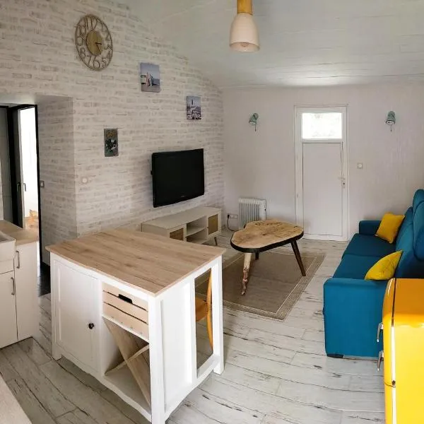 Le petit logement de la postière, hotel v destinaci La Garnache