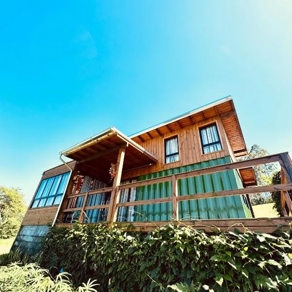 Casa Container - Pousada Container da Montanha VERDE Banheira, hotel in São Maurício