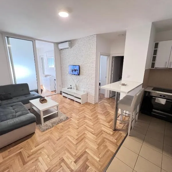 Apartment 4th. Floor, hotel in Banja Luka