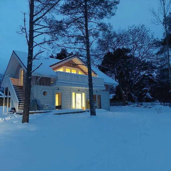 Villa of Nature Energy on Prangli island, hotel v destinaci Kelnase