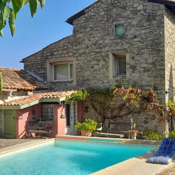 La Picholine chambre Provence, hotel v destinaci Courry