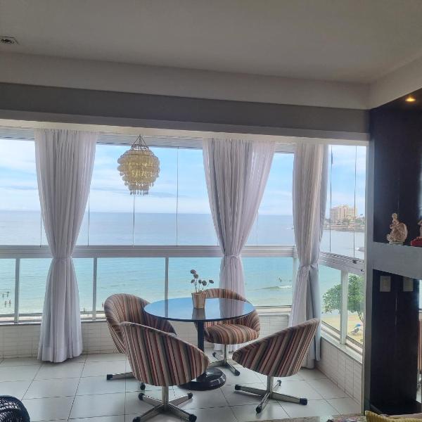 Apartamento FRENTE PARA 0 MAR - PÉ NA AREIA - 3 SUITES COM AR CONDICIONADO, 2- VAGAS PARA CARROS MÉDIOS OU PICK UP E CARRO PEQUENO - FINAMENTE DECORADO - PRAIA DO MORRO-INTERNET -WI-FI -TV COM SERVIÇOS DE DISNEY PARAMOUNT-MAX-ROUPA DE CAMA 2 X CASAIS