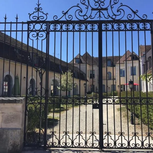 Bel appart au bord de l’eau proche gare avec wifi, hotell sihtkohas Auxerre