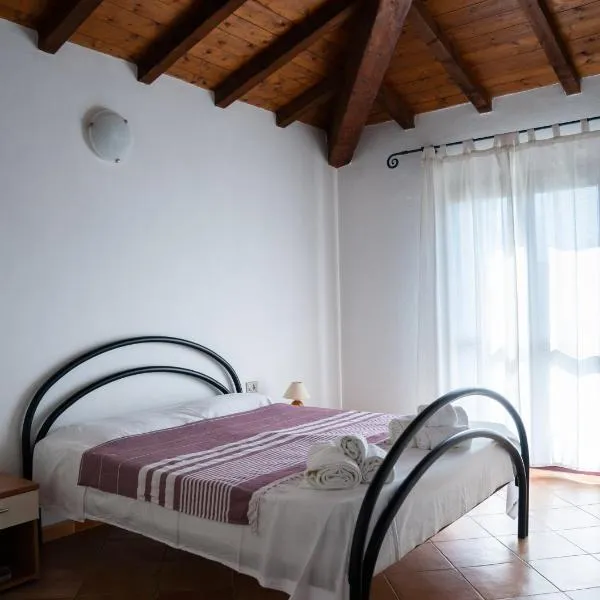 Residence del sole, hotel v destinaci Àrbatax