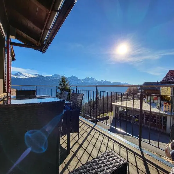 Chalet Lilo 4 Zimmer big View, hótel í Beatenberg