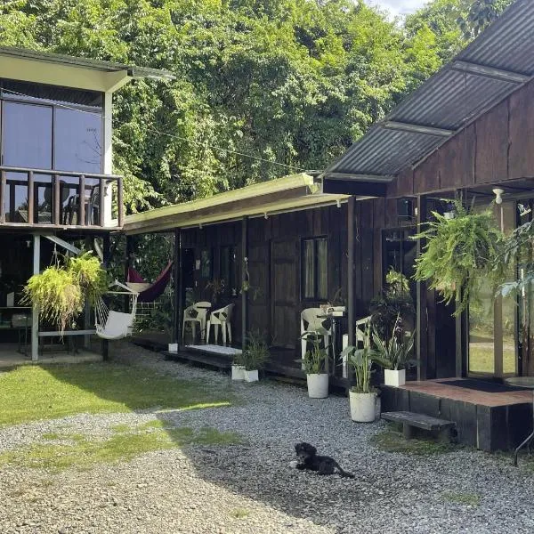 Casa Morpho Uvita Guesthouse, hotel v destinaci Uvita