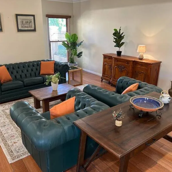 Grand retreat in peaceful street, hotel v destinaci Wodonga
