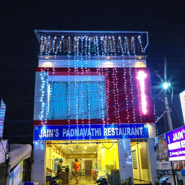 JP RESIDENCY, hotell i Jolārpettai