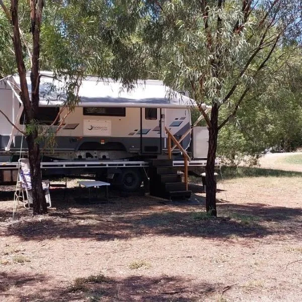 RV Caravan in Rural Setting on Edge of Town close to AgQuip, hotel in Gunnedah