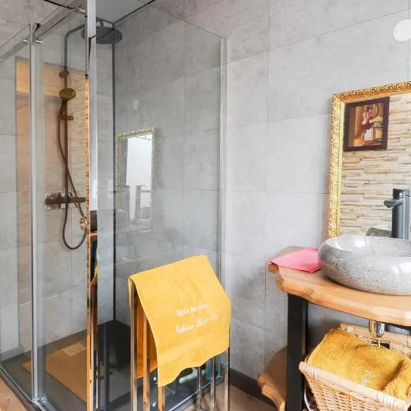 GITE neuf LUXE - Sauna Privé Extérieur, hotel v destinaci Gosnay