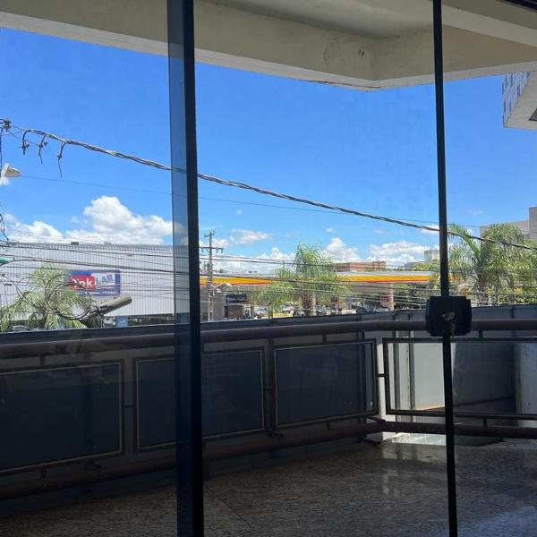 Suíte de luxo no centro com closet e hidromassagem - Foto 5