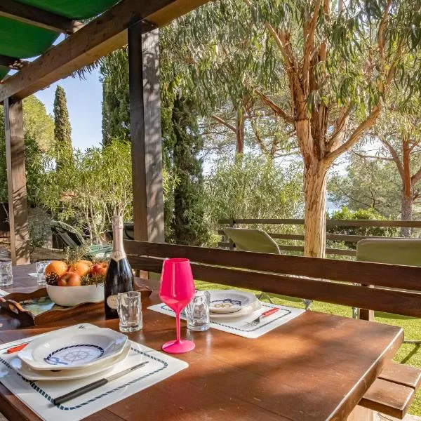 Residenza Capo Perla، فندق في كابوليفيري