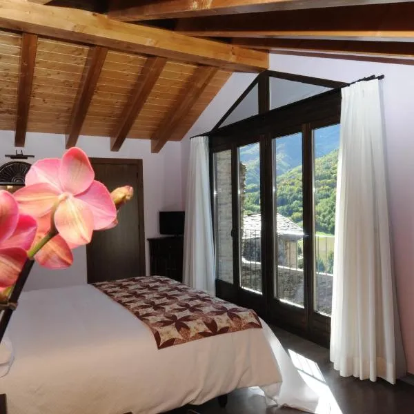 Casa Rural La Comella, hotel Tirviában