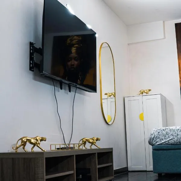Studio Douillet à Neuilly-sur-Marne, hotel v destinácii Neuilly-sur-Marne