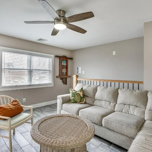 1 Mi to Marina District Bright Duplex Condo, hotel a Brigantine