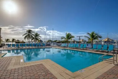 Grand Marina Suite -Waterfront Condo、キーウェストのホテル