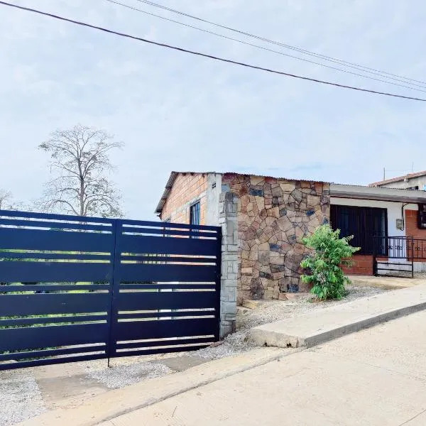 CASA EN DORADAL, hotel di Puerto Triunfo