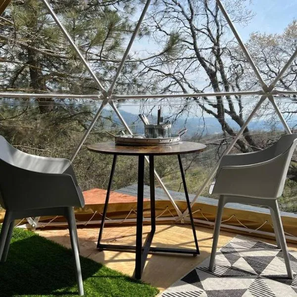 Glamping Dome 1 - 10 minutes from Kings Canyon, hotel v destinaci Dunlap