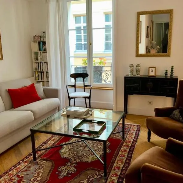 Paris West Living-Charming apt in luxurious Madeleine area