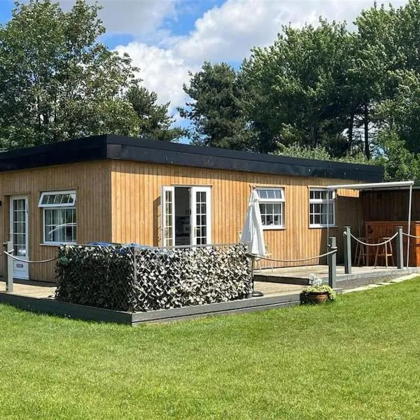 The Chalet by Hip Haus, hotel in Humberston