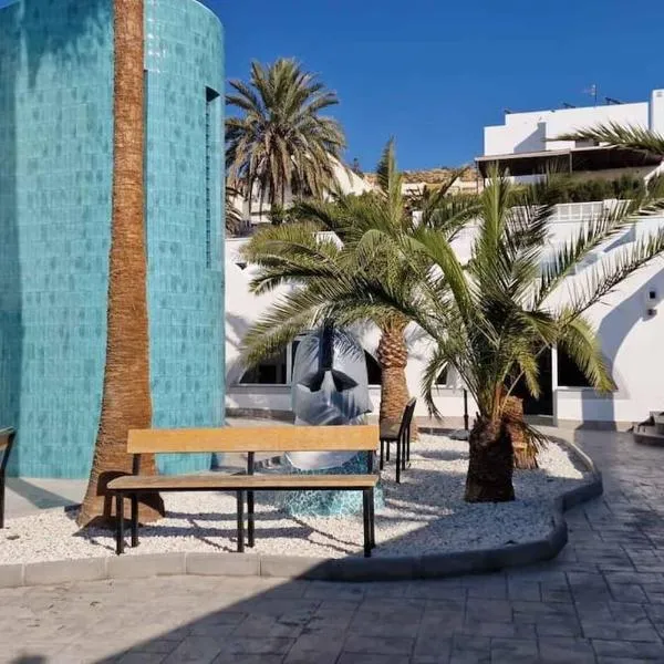 Gaviotas Beach Golf, hotel v destinaci Almerimar