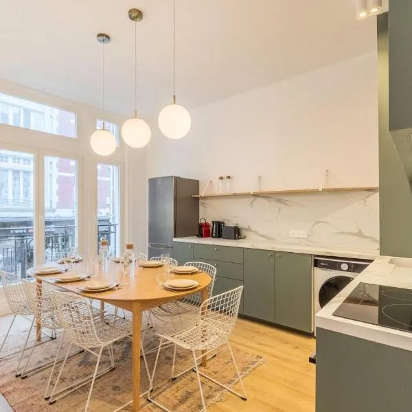 5-bedroom house in the centre of Lille., hotel v destinaci Lille