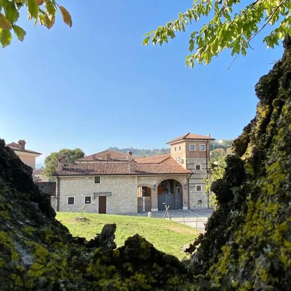 Alloggio Aquila d'Oro, hotel u gradu 'Creazzo'
