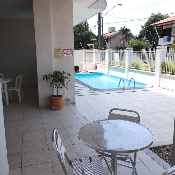 Apartamento de 2 quartos a 3 minutos a pé da praia de Cachoeira de Bom Jesu com águas calmas - Foto 4