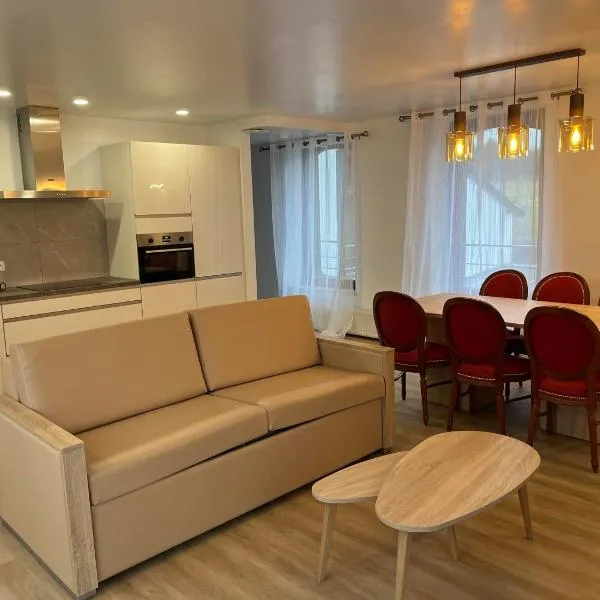 Résidence de la Roseraie, hotel v destinaci Florenville