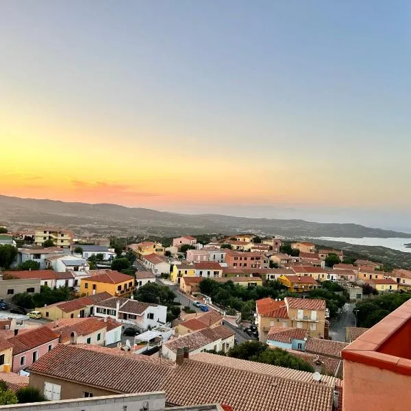 Trilocale con Vista Panoramica sull'Arcipelago de La Maddalena - San Pasquale, Sardegna, hotel u gradu 'San Pasquale'