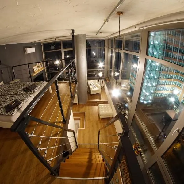 View Skyscraper Bata - loft XL, hotel ve Zlíně