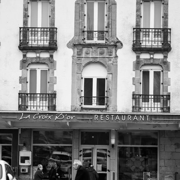 LA CROIX D'OR LOGIS Hôtels, hotel v destinaci Le Faouët
