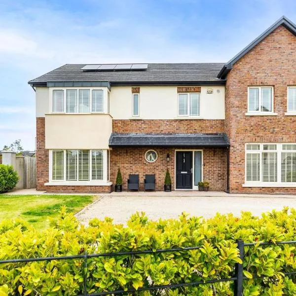 Modern Homestay 15 minutes to Dublin Airport, hotel v destinaci Ballyboughal