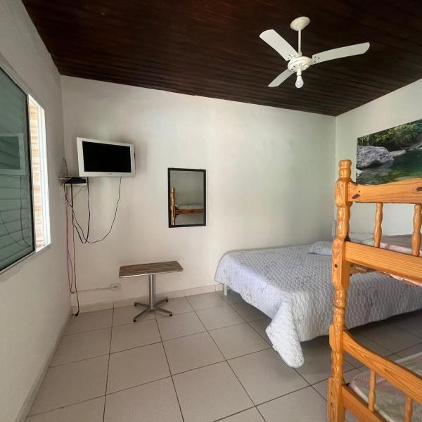 Casa aconchegante a 5min a pé da praia de Boracéia! - Foto 2