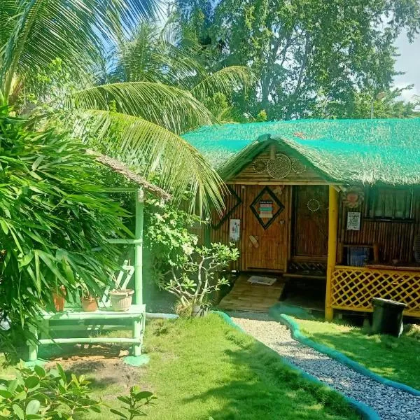 Moalboal Bamboo House / Rooms, viešbutis mieste Gulhulñgan