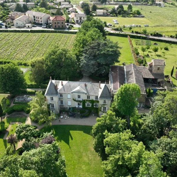 Gîte du Domaine de Montclair, готель у місті Pommiers