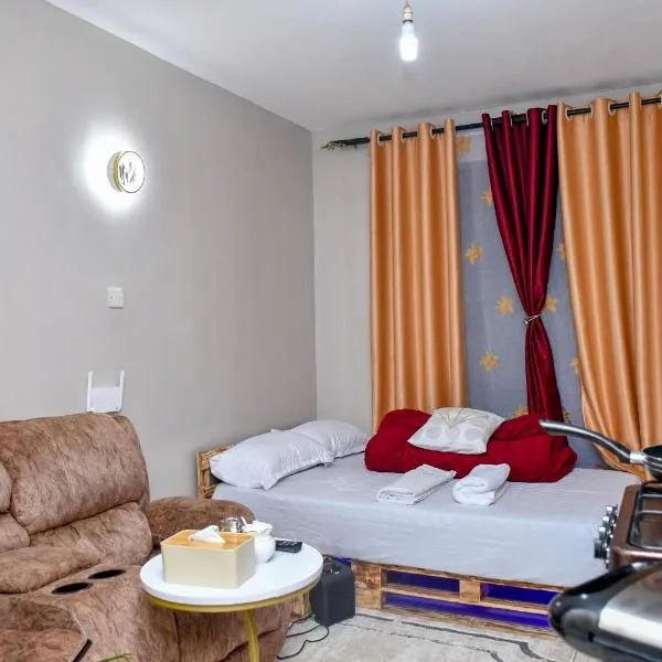 Cozy Studio With A Rooftop Pool in Nairobi-JoJo Homes, hotel v destinaci Kiambu