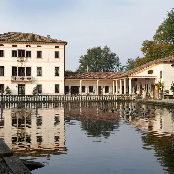Villa Stecchini, hotel u gradu Basano del Grapa