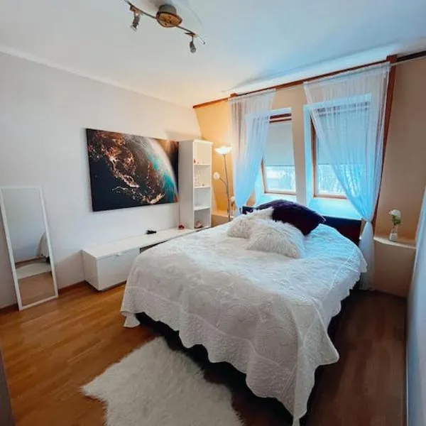 Huhtala apartment, hotel v destinaci Uuemõisa