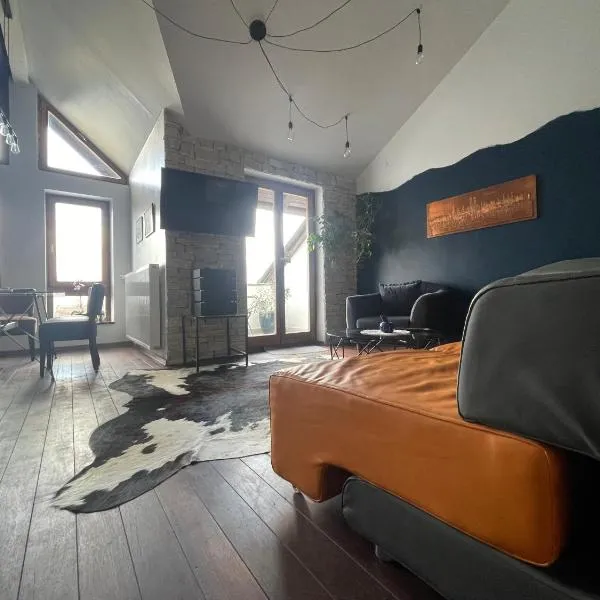 Vila Milka - Balkon - Besplatan parking - Samostalna prijava, khách sạn ở Karlovac