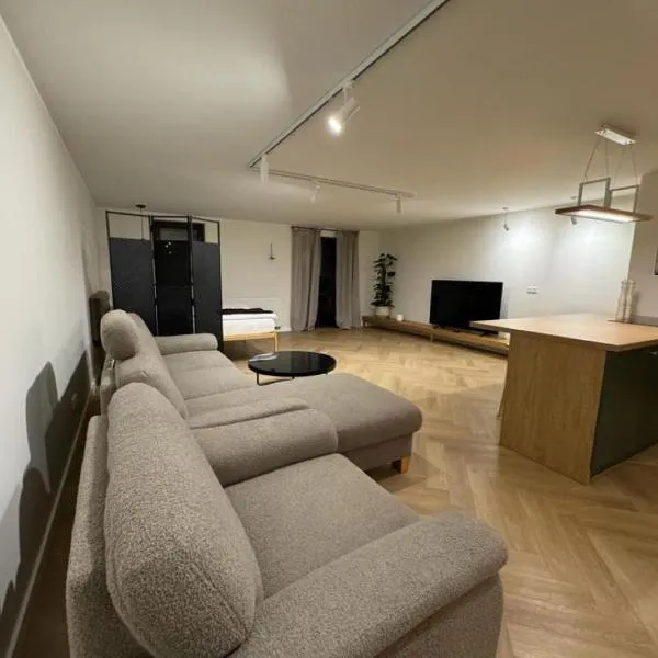 APARTAMENT OVOC 1.0, hotel v destinaci Chodzież