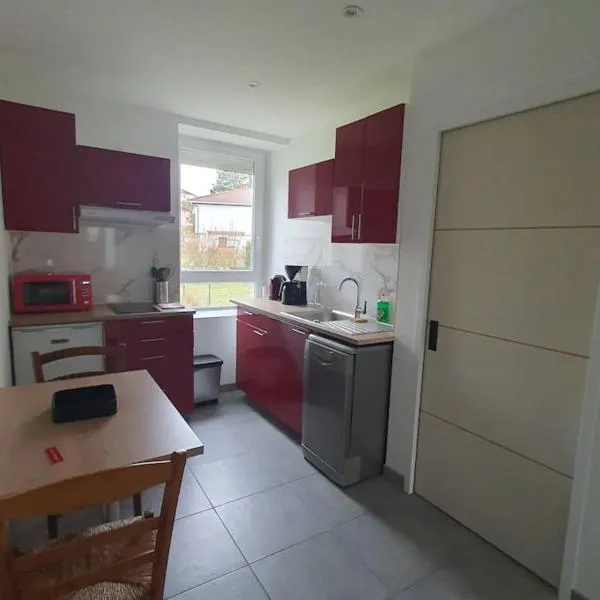 Le Coquelicot : appartement T1, hotel em Héricourt