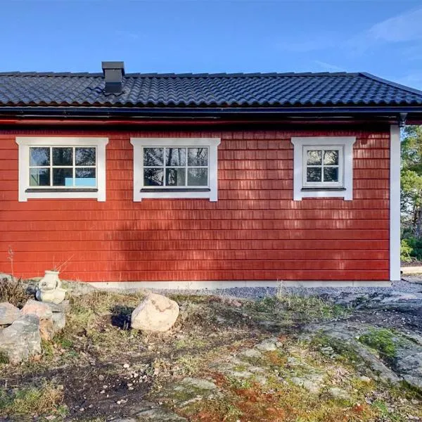 Amazing Home In Mariefred With Kitchen, hotel in Mariefred