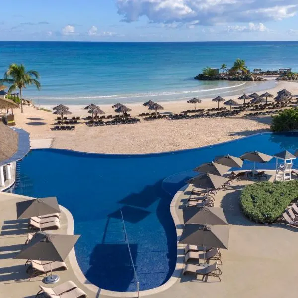 Royalton Hideaway Blue Waters - Montego Bay, An Autograph Collection All-Inclusive Resort - Adults Only, hotel v destinaci Falmouth