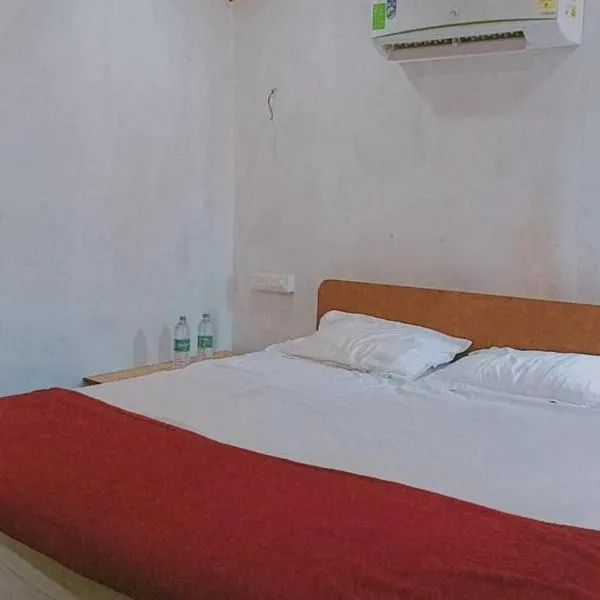 Om Resort, hotel v mestu Arambol