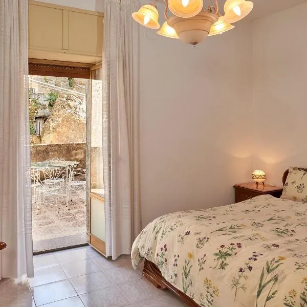 Casa della nonna, hotel v destinaci Sperlinga