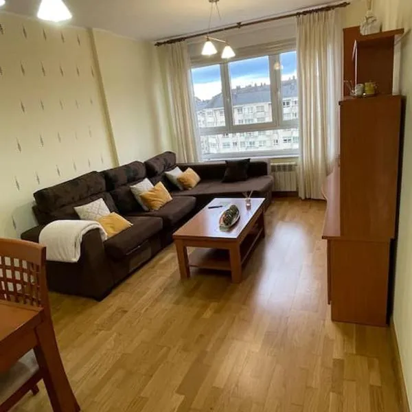 Apartamento Lugo Ciudad, hotelli kohteessa Outeiro de Rei