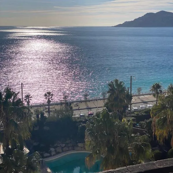 La Perla del Mare, hotel em Cannes
