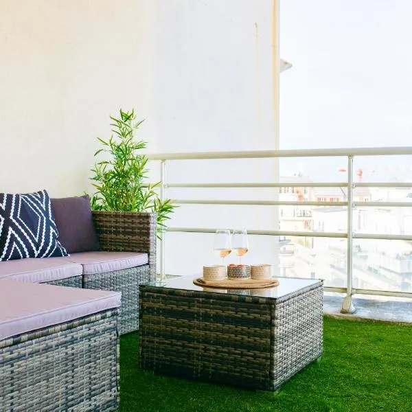 Magnifique 2 pièces avec terrasse, Paris La Défense, hotel em Courbevoie