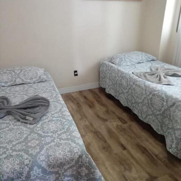 Apartamento De frente ao mar, linda varanda com churrasqueira - Foto 2